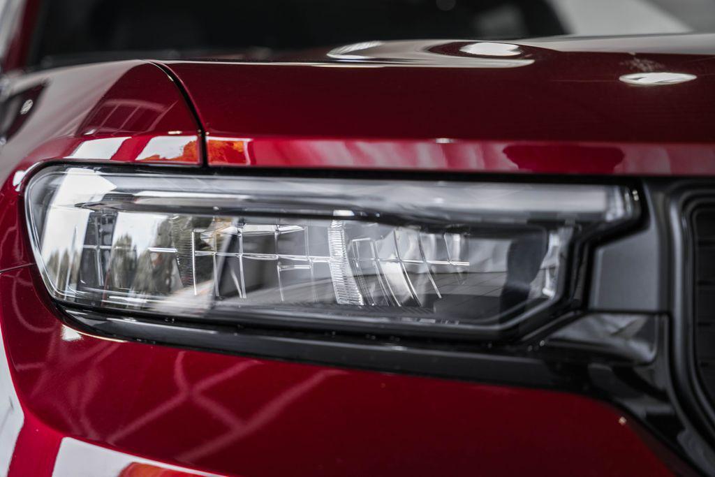 new 2025 Jeep Grand Cherokee car, priced at $37,310