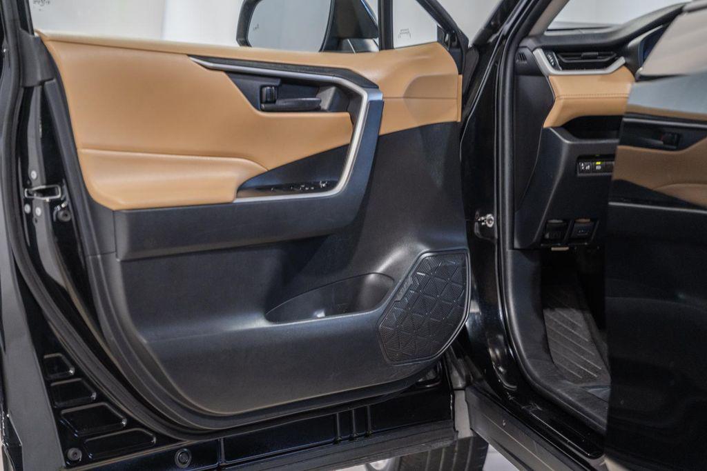 2021 Midnight Black Metallic Toyota RAV4
