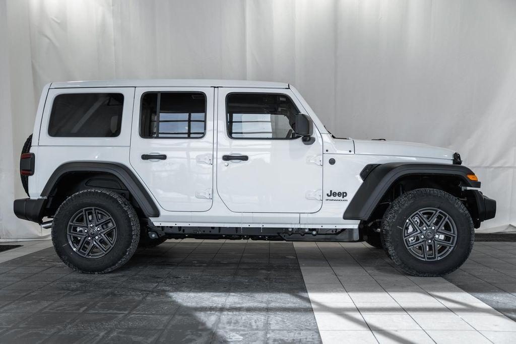 new 2026 Jeep Wrangler car, priced at $47,453