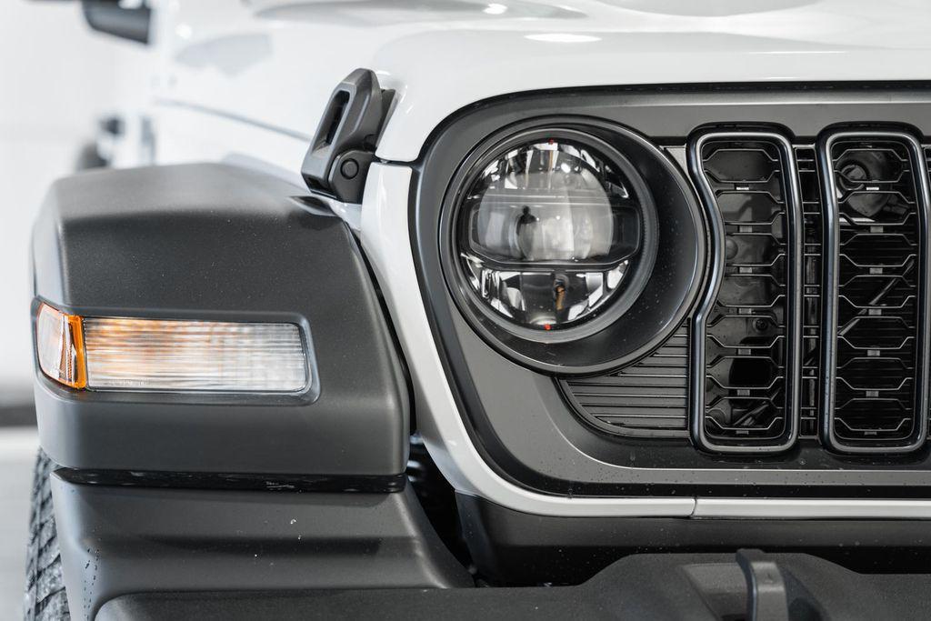 new 2026 Jeep Wrangler car, priced at $47,453