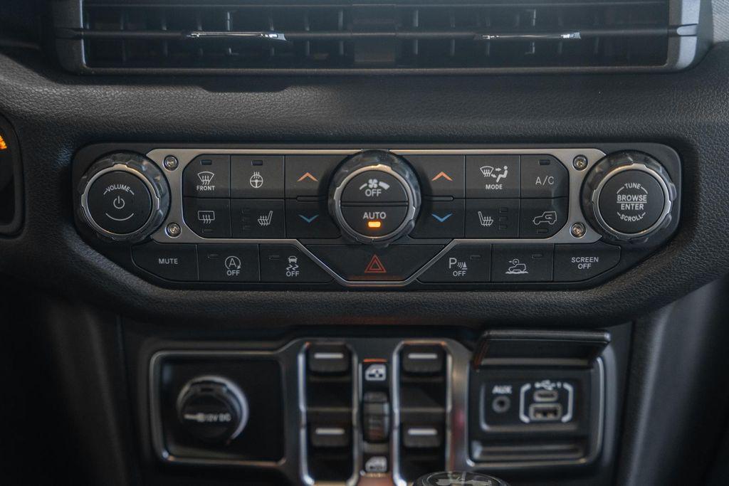 new 2026 Jeep Wrangler car, priced at $47,453