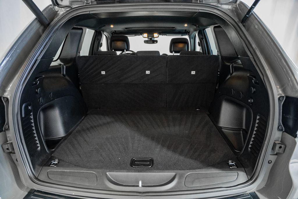 used 2021 Jeep Grand Cherokee car, priced at $19,000