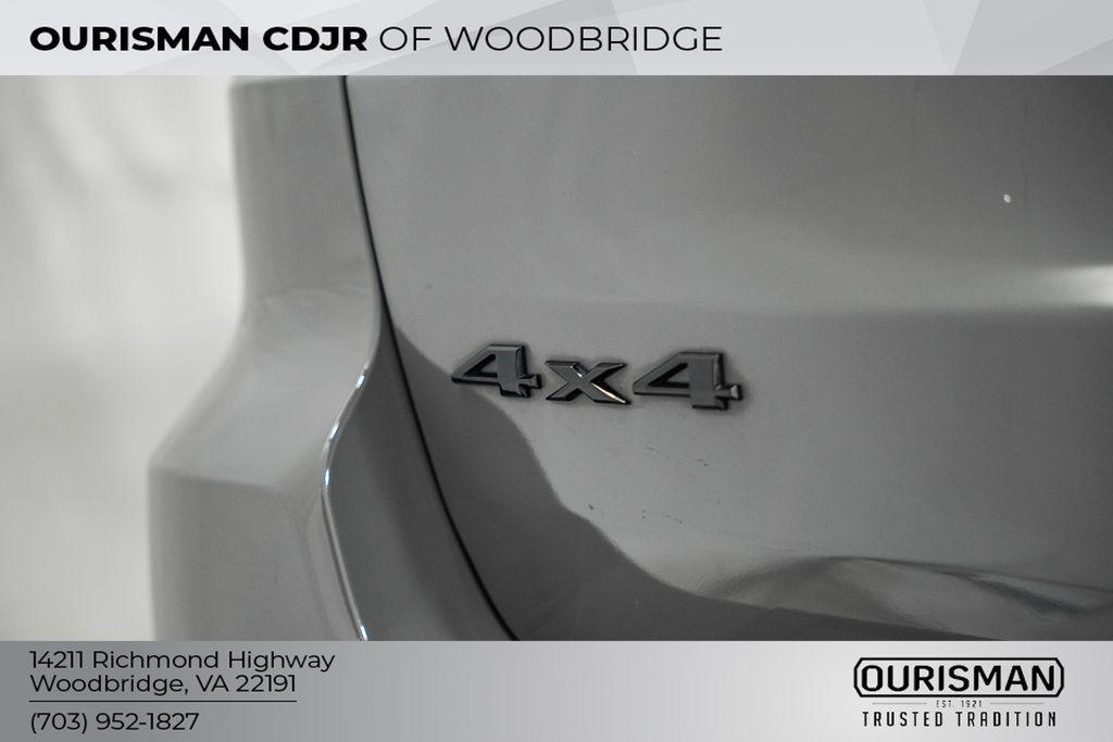 used 2021 Jeep Grand Cherokee car, priced at $19,000