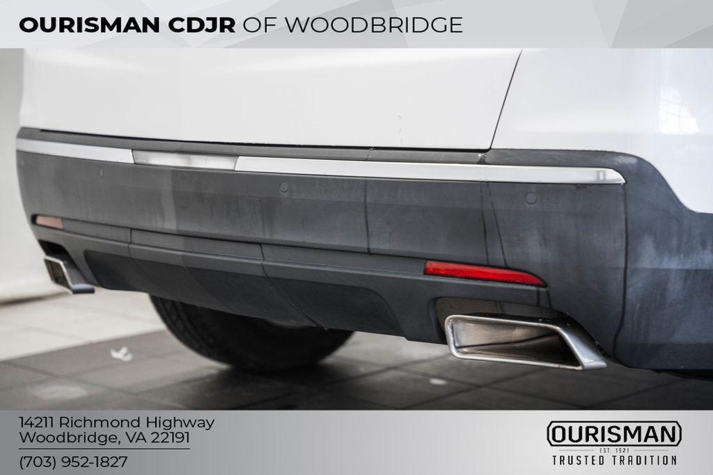 used 2017 Cadillac XT5 car, priced at $15,500