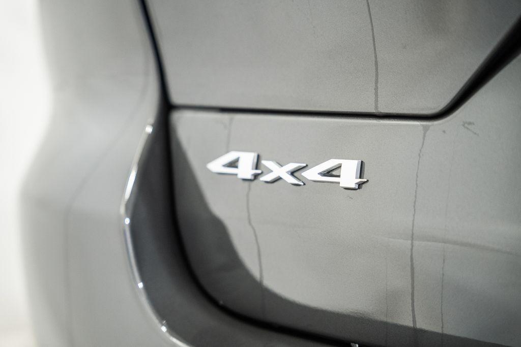 new 2026 Jeep Grand Cherokee car, priced at $40,577