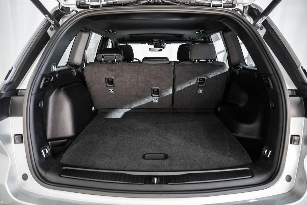 new 2025 Jeep Grand Cherokee car, priced at $34,028