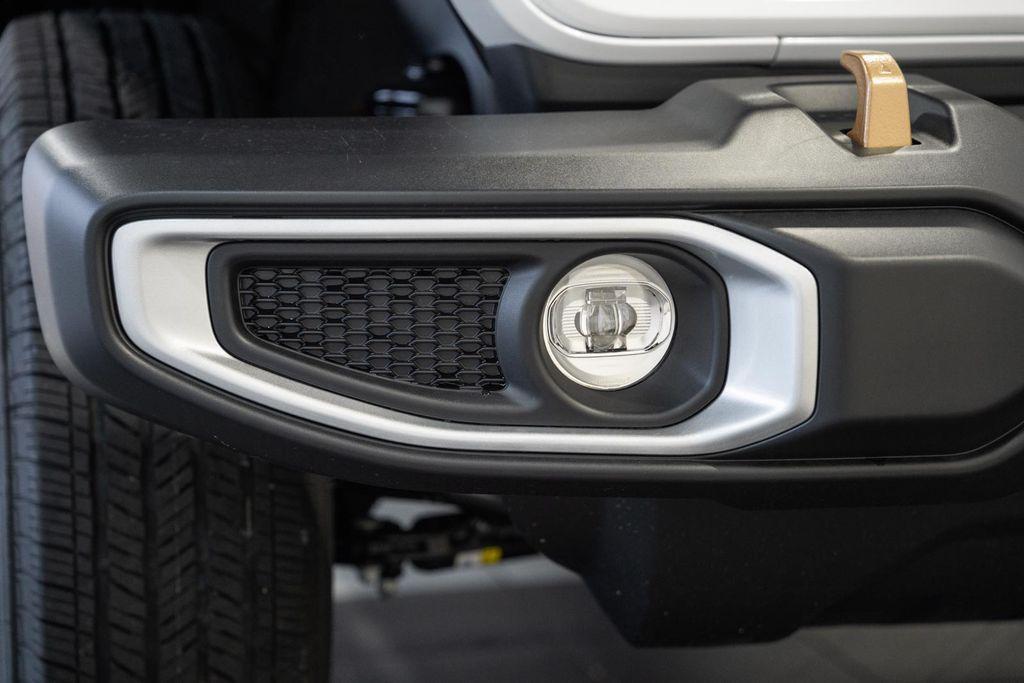 new 2026 Jeep Gladiator car, priced at $47,462