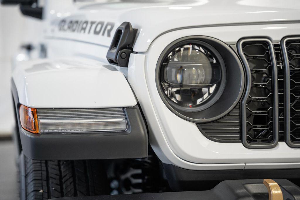 new 2026 Jeep Gladiator car, priced at $47,462