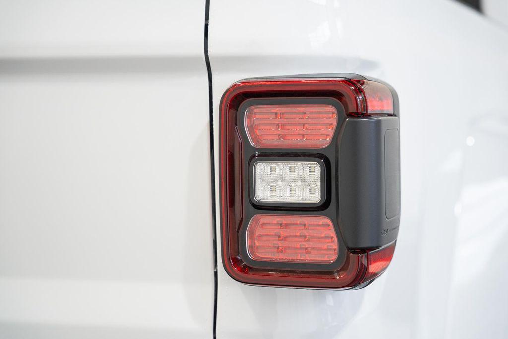 new 2026 Jeep Gladiator car, priced at $47,462