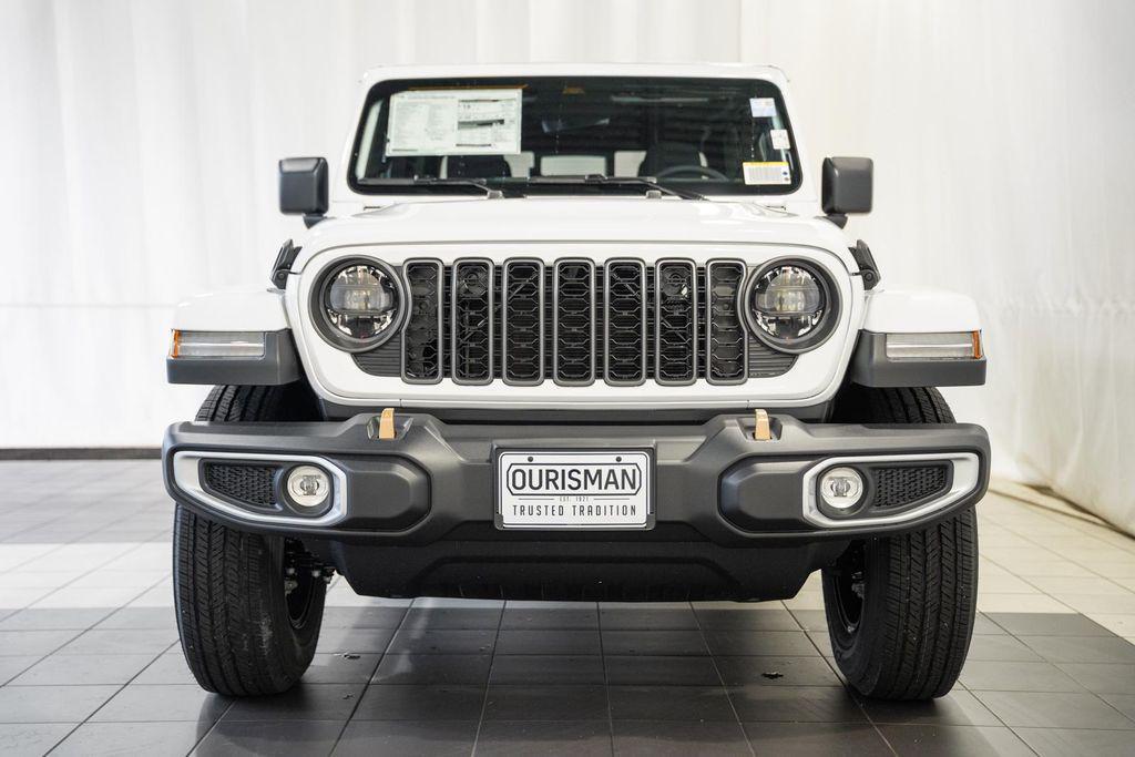 new 2026 Jeep Gladiator car, priced at $47,462