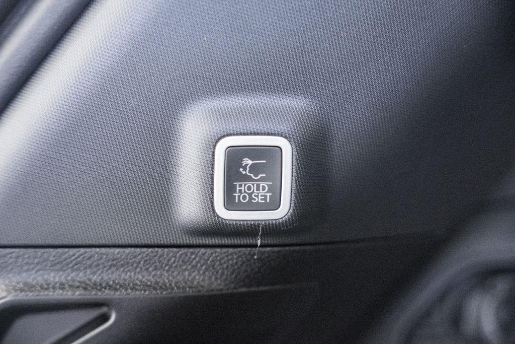 new 2025 Jeep Grand Cherokee car, priced at $38,206