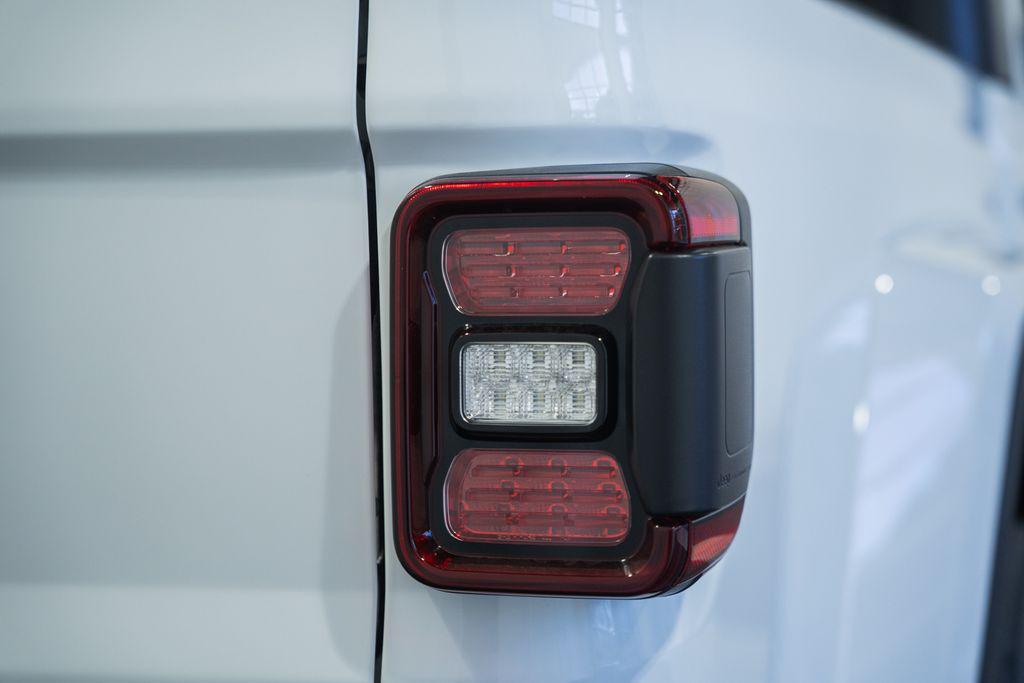new 2026 Jeep Gladiator car, priced at $47,462