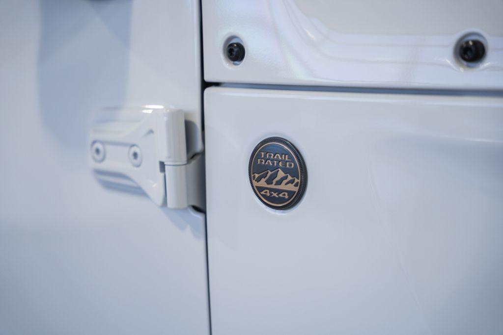 new 2026 Jeep Gladiator car, priced at $47,462