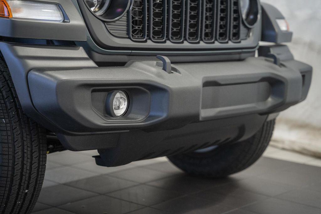 new 2026 Jeep Wrangler car, priced at $45,677