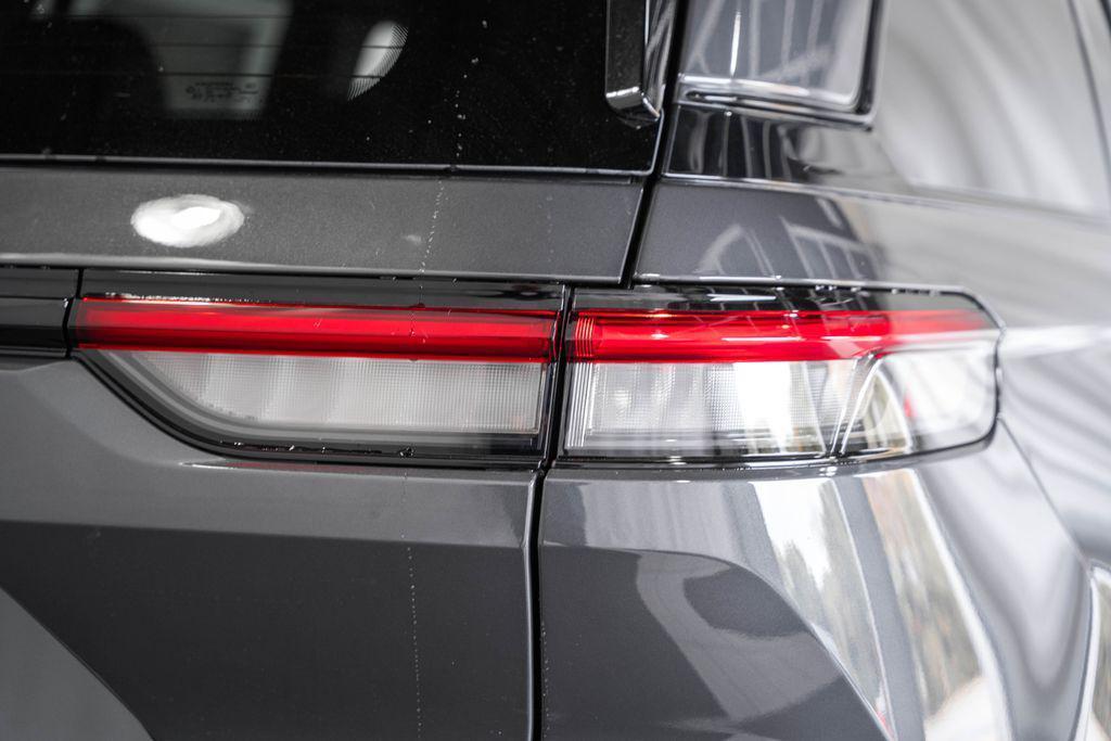 new 2025 Jeep Grand Cherokee car, priced at $37,310