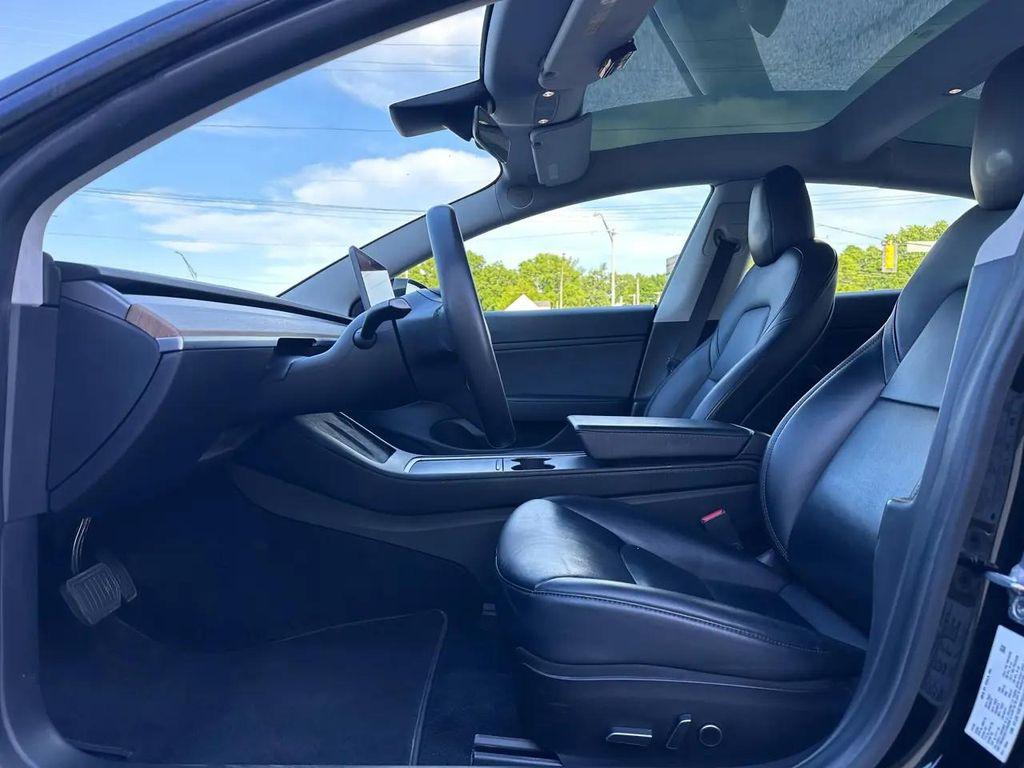 used 2021 Tesla Model 3 car, priced at $21,000