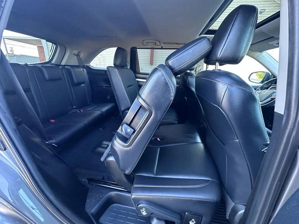 used 2019 Toyota Highlander car, priced at $18,765