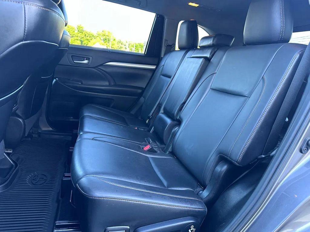 used 2019 Toyota Highlander car, priced at $18,765