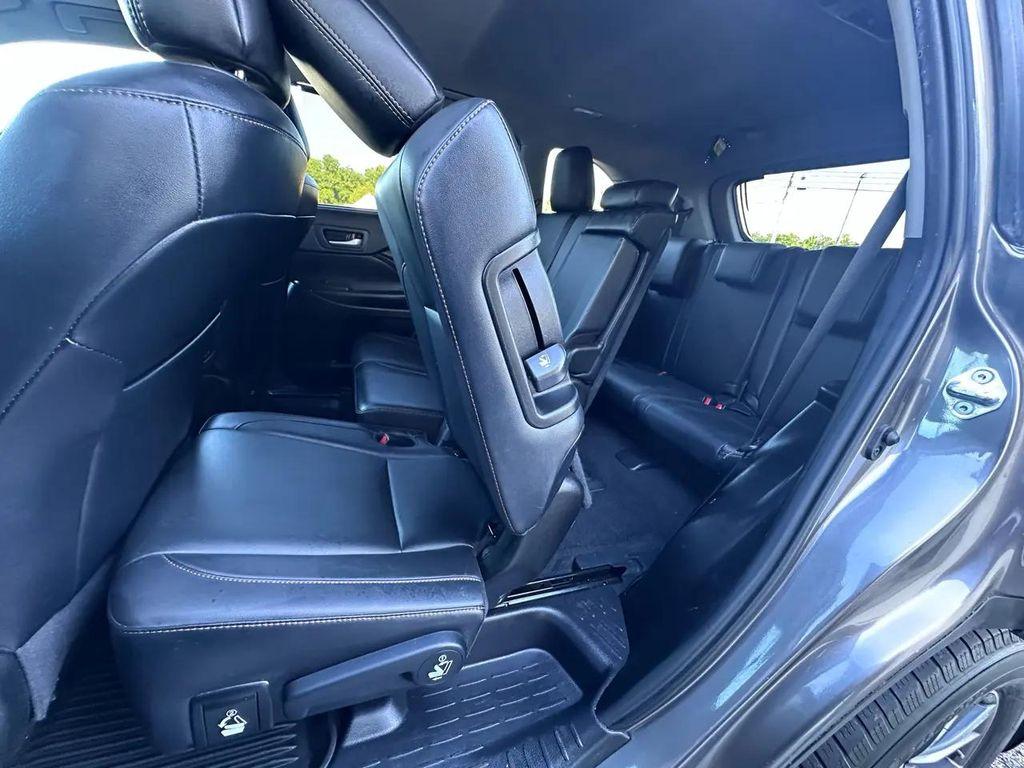 used 2019 Toyota Highlander car, priced at $18,765