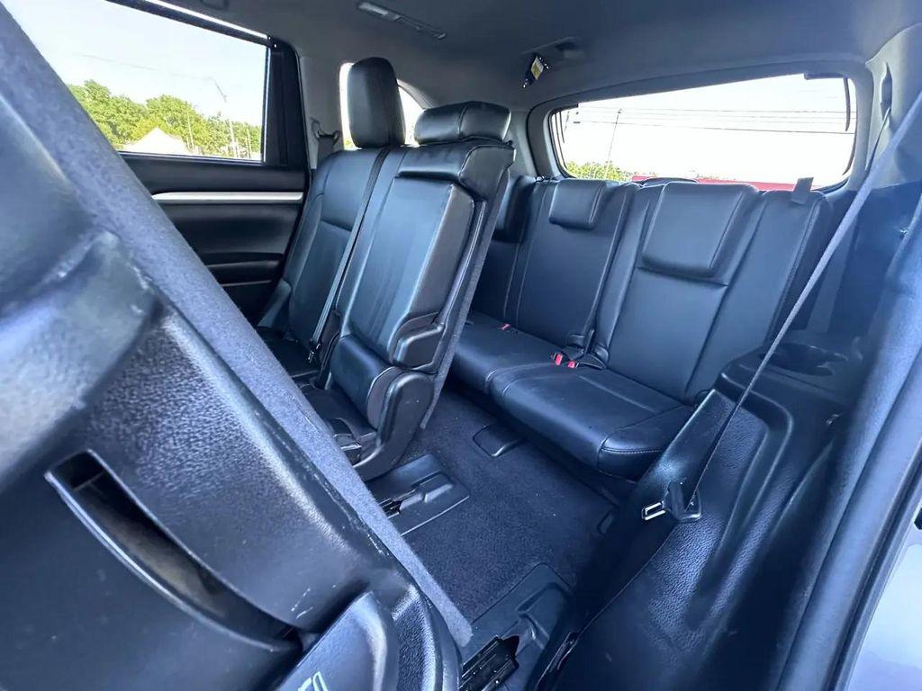 used 2019 Toyota Highlander car, priced at $18,765