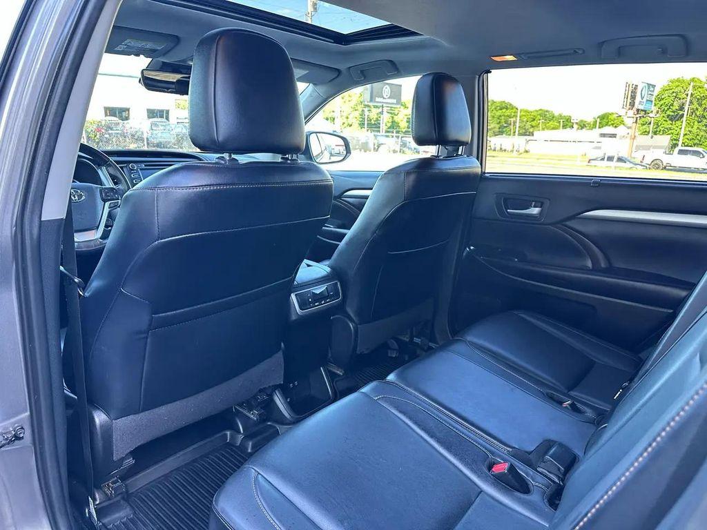 used 2019 Toyota Highlander car, priced at $18,765
