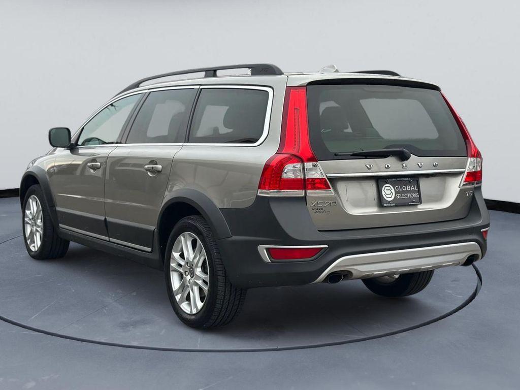 used 2016 Volvo XC70 car, priced at $11,500