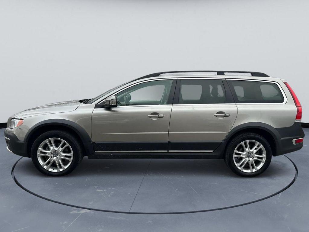 used 2016 Volvo XC70 car, priced at $11,500