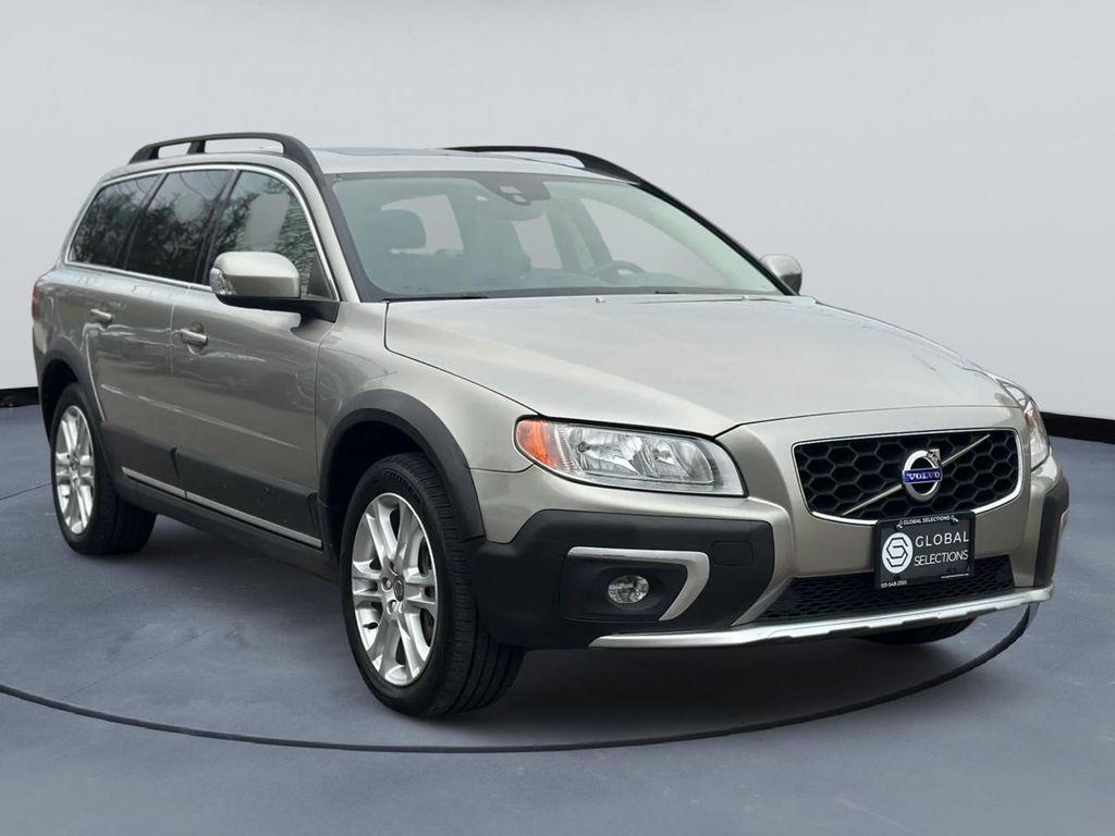 used 2016 Volvo XC70 car, priced at $11,500