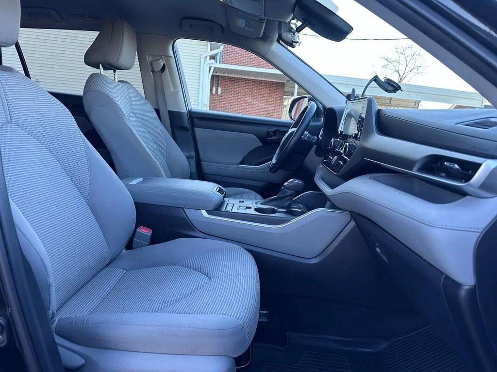 used 2020 Toyota Highlander car, priced at $17,781