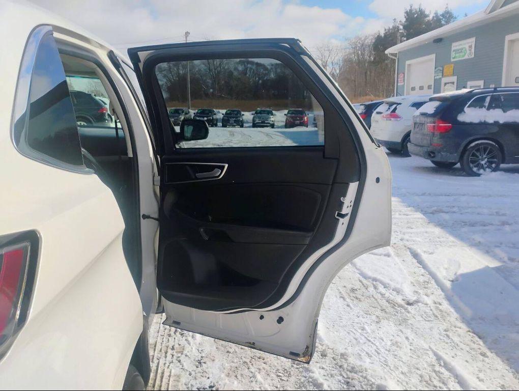 used 2015 Ford Edge car, priced at $9,995