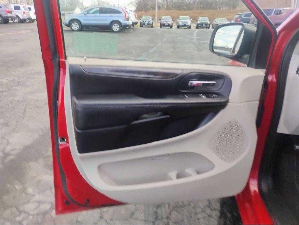 used 2015 Dodge Grand Caravan car, priced at $9,495