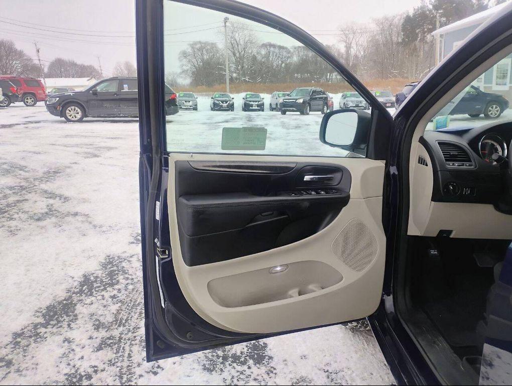 used 2014 Dodge Grand Caravan car, priced at $13,995