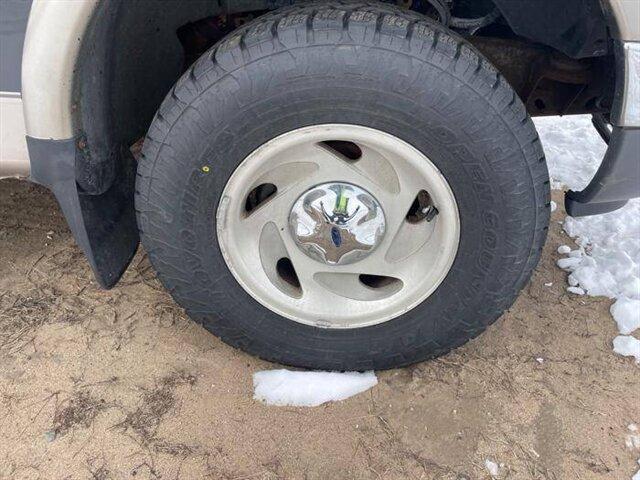 used 2003 Ford F-150 car, priced at $800