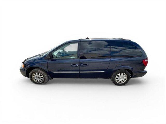 used 2005 Chrysler Town & Country car