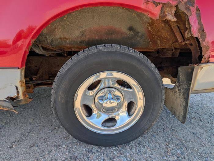 used 2003 Ford F-150 car, priced at $1,400