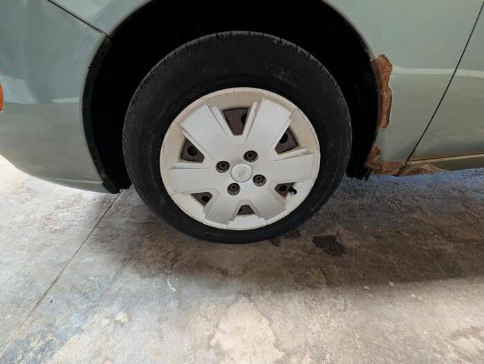 used 2006 Ford Focus car, priced at $1,099