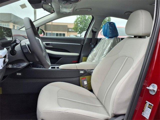 new 2025 Hyundai Sonata Hybrid car, priced at $28,420