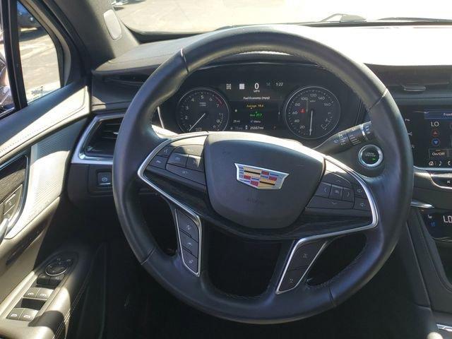 used 2022 Cadillac XT5 car, priced at $31,725