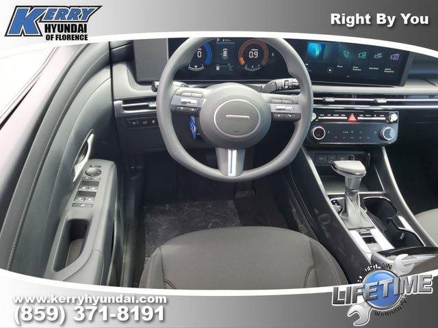 new 2026 Hyundai Tucson car, priced at $30,875