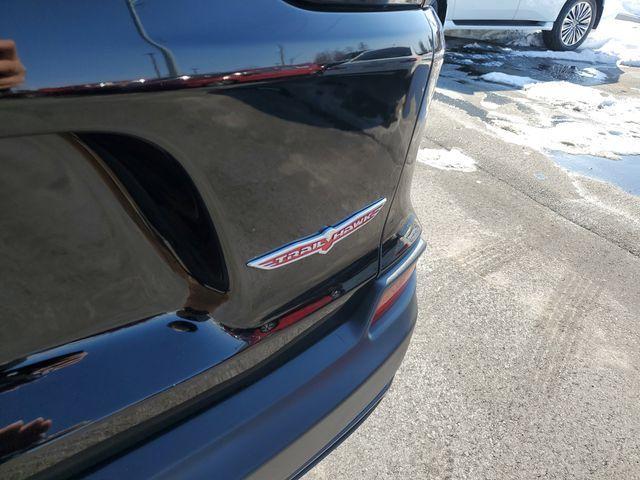 used 2019 Jeep Cherokee car, priced at $14,025