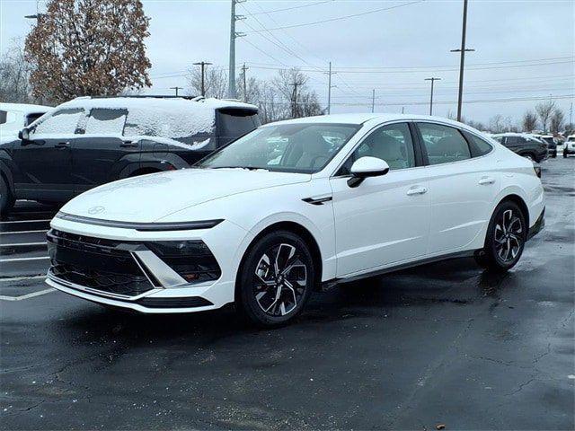 used 2025 Hyundai Sonata car, priced at $23,995