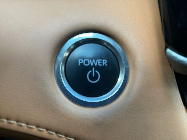 used 2025 Toyota Highlander Hybrid car, priced at $59,901