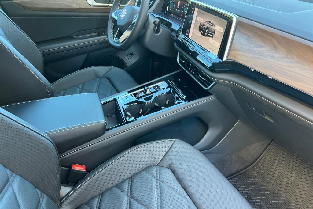 new 2026 Volkswagen Atlas car, priced at $47,394
