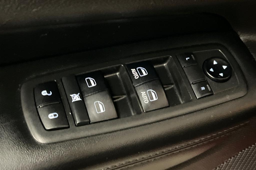 used 2018 Jeep Grand Cherokee car, priced at $19,998