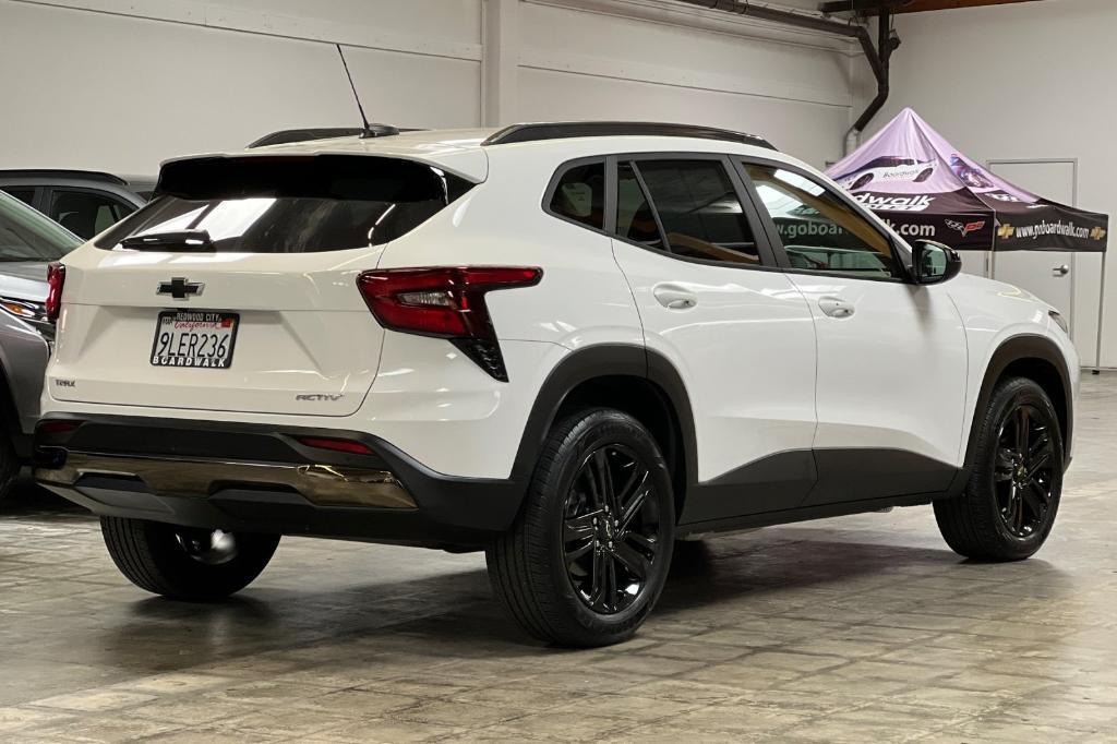 used 2024 Chevrolet Trax car, priced at $20,500