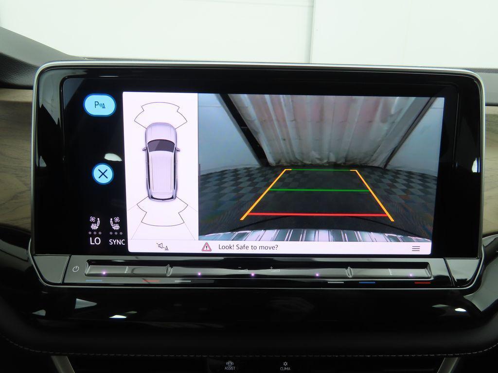 new 2026 Volkswagen Atlas car, priced at $44,858