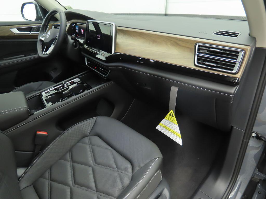 new 2026 Volkswagen Atlas car, priced at $44,858