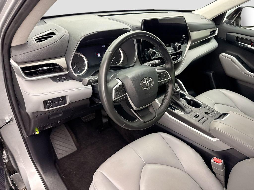 used 2023 Toyota Highlander car, priced at $38,490