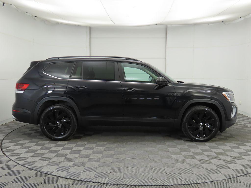 new 2026 Volkswagen Atlas car, priced at $44,300