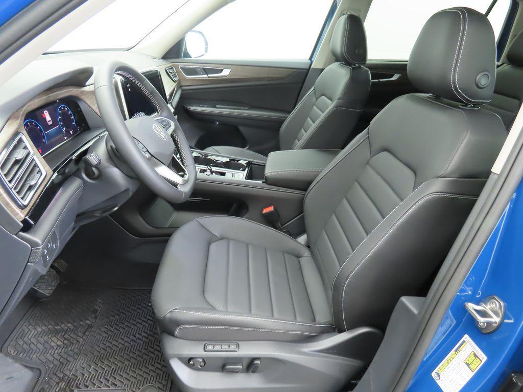 new 2026 Volkswagen Atlas car, priced at $52,126